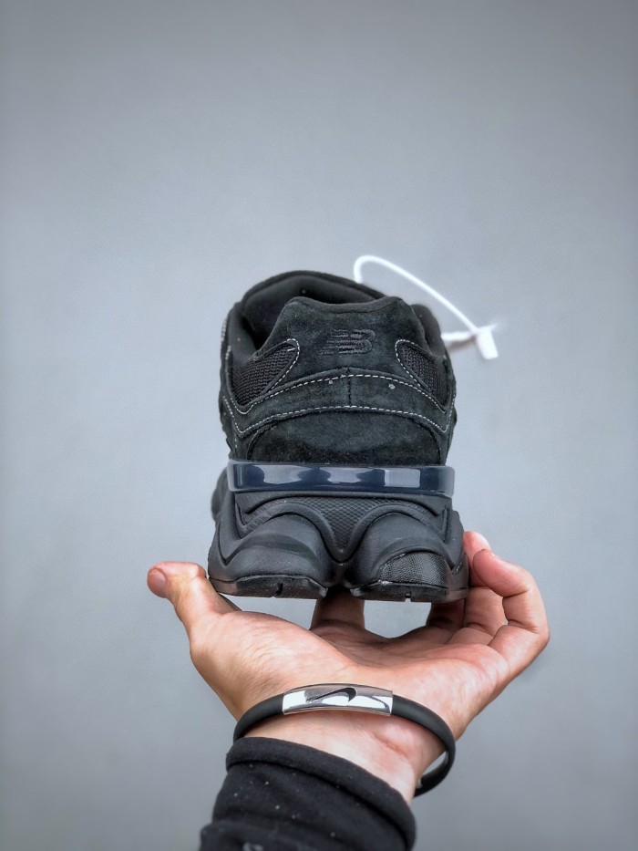 New Balance 9060 Triple Black