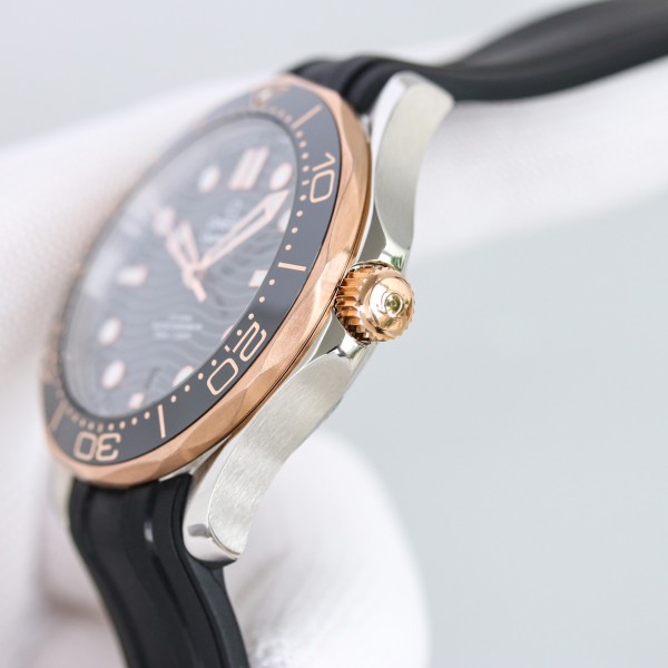 Watches OMEGA 89238899 size:42*11 mm