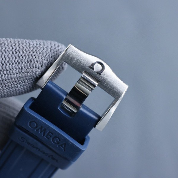 Watches OMEGA TT 318585 size:42*11 mm