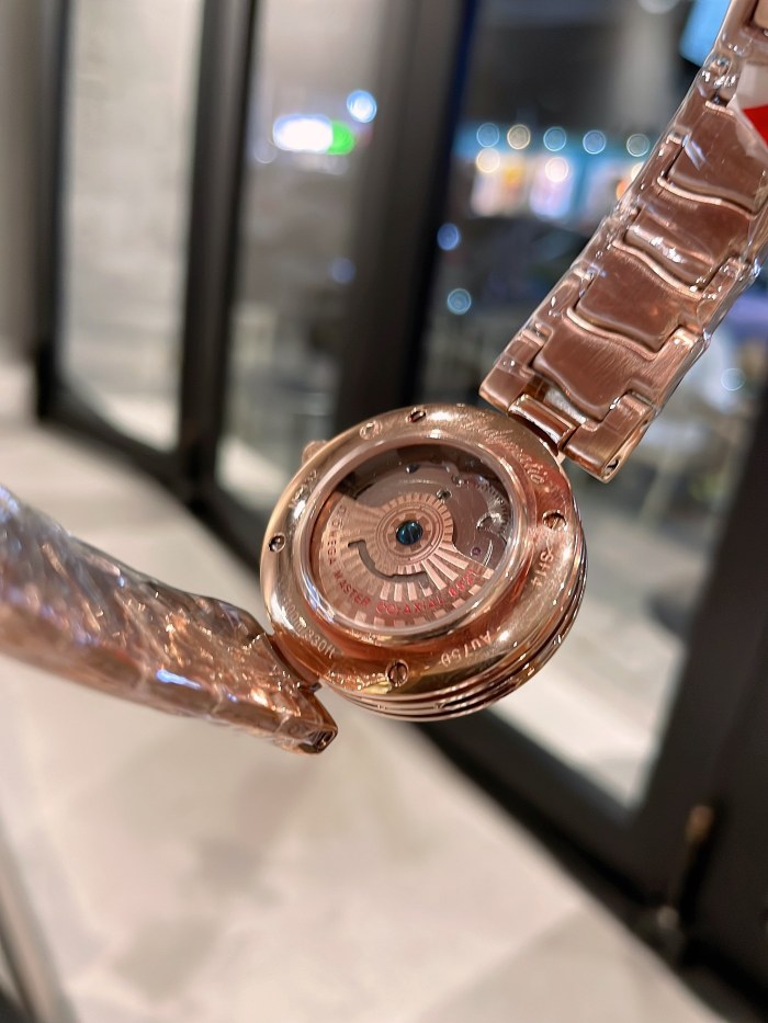 Watches OMEGA Ladymatic 318769 size:35*12 mm