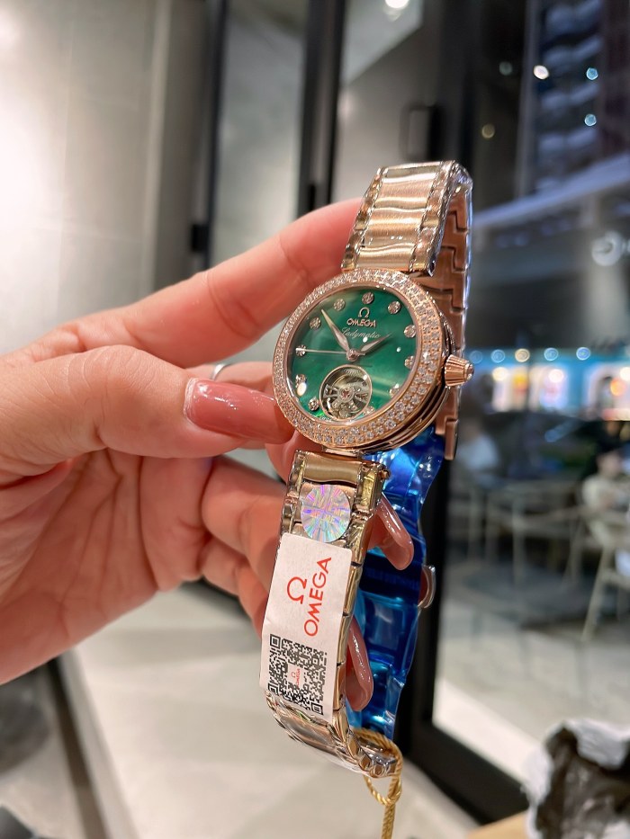 Watches OMEGA Ladymatic 318709 size:35*12 mm