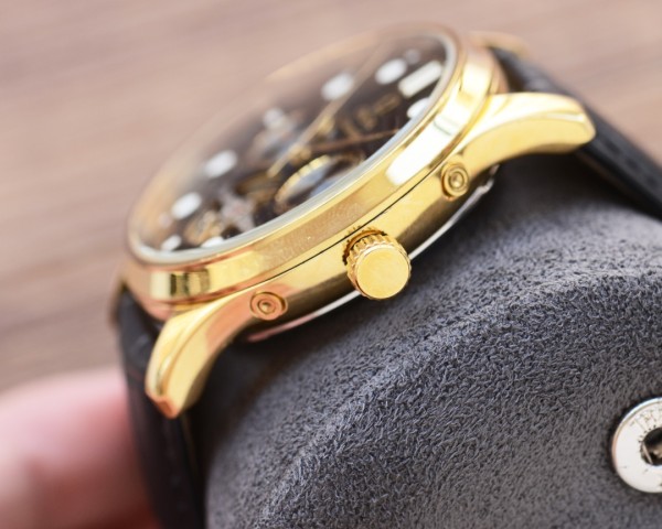 Watches OMEGA  318035 size:42*8 mm