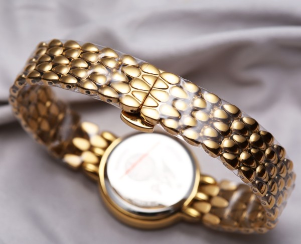 Watches OMEGA  318001 size:28*8 mm