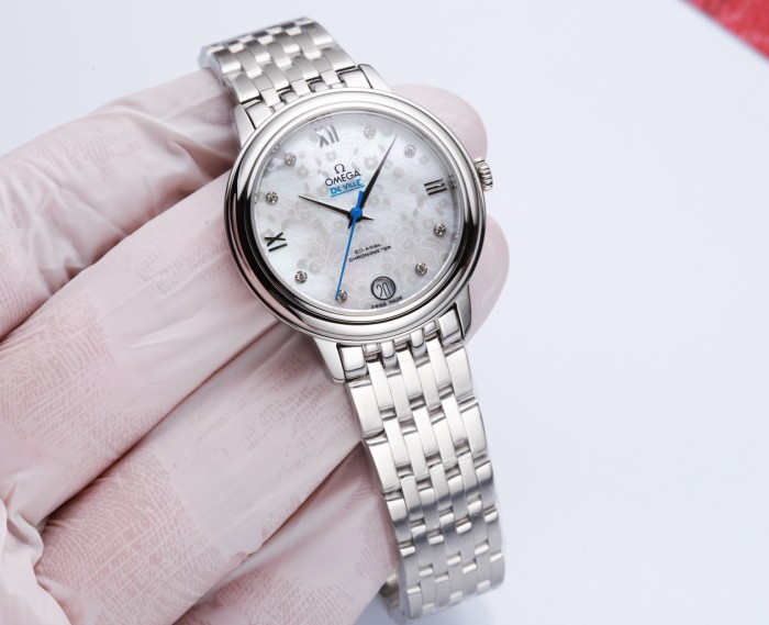 Watches OMEGA  317929 size:32*9 mm