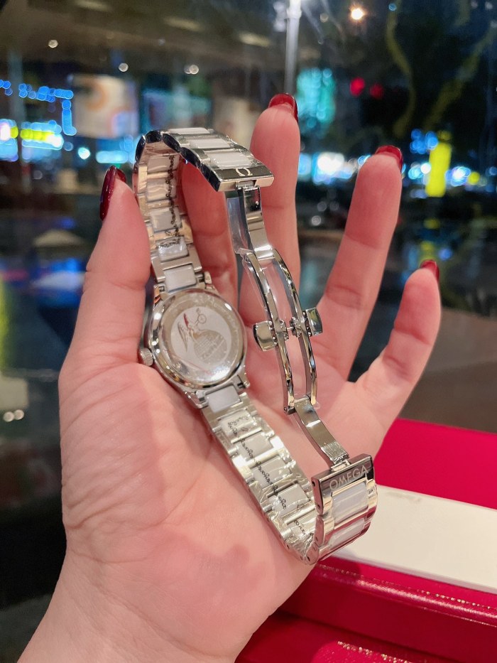 Watches OMEGA 317713 size:32*8 mm