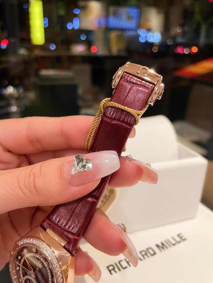 Watches OMEGA  MF 317695 size:38*10.5 mm