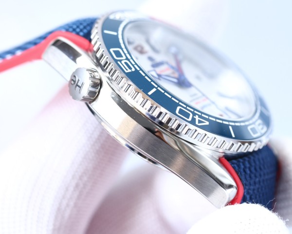  Watches OMEGA 87895505 size:43.5*15.5 mm