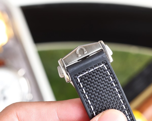  Watches OMEGA 87895505 size:43.5*15.5 mm