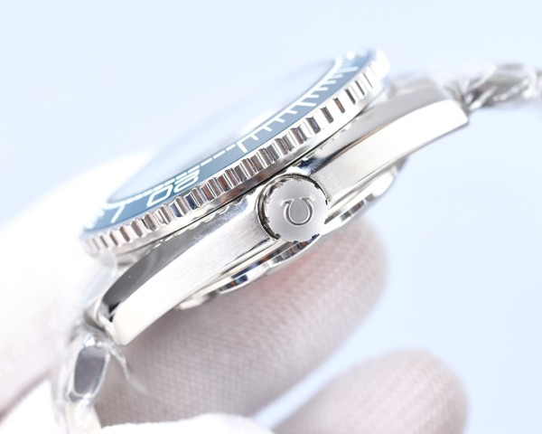  Watches OMEGA 87895505 size:43.5*15.5 mm