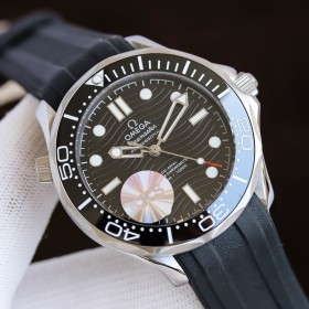 Watches OMEGA 80456374 size:39*10 mm