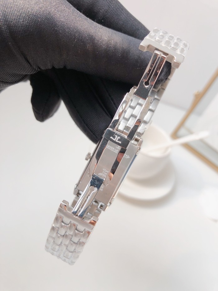 Watches Jaeger-LeCoultre 3356868 size:40.1*20 mm