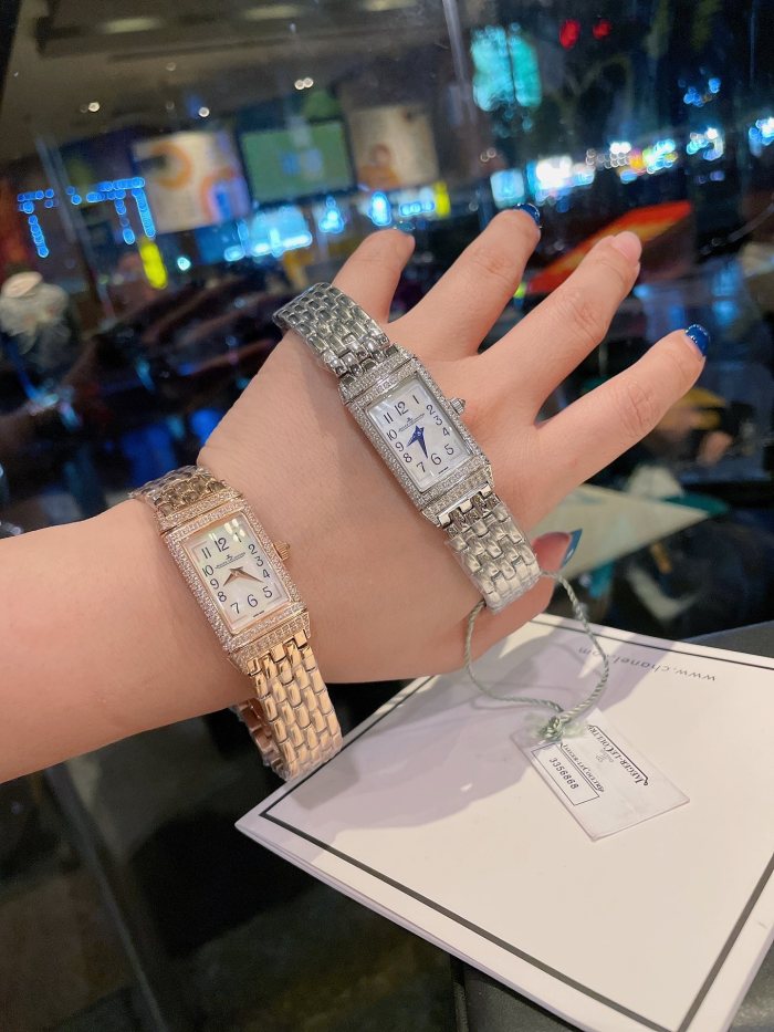 Watches Jaeger-LeCoultre 3356868 size:40.1*20 mm