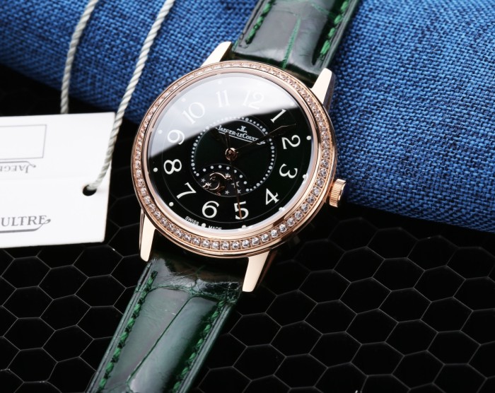 Watches Jaeger-LeCoultre 322202 size:34*11 mm