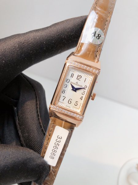 Watches Jaeger-LeCoultre 3356868 size:40.1*20 mm