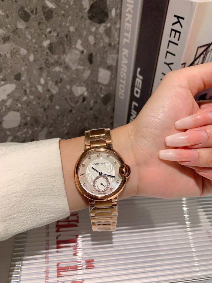 Watches Cartier 322110 size:33 mm