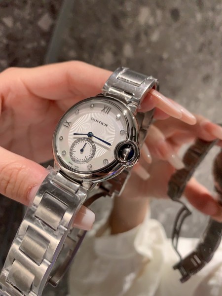 Watches Cartier 322110 size:33 mm