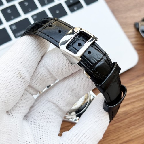 Watches Jaeger-LeCoultre 322211 size:40*12 mm