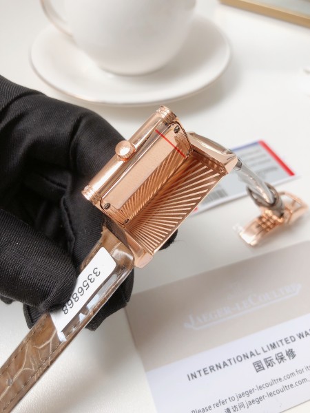 Watches Jaeger-LeCoultre 3356868 size:40.1*20 mm