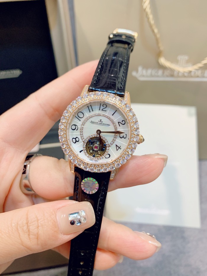 Watches Jaeger-LeCoultre 322247 size:34*11 mm