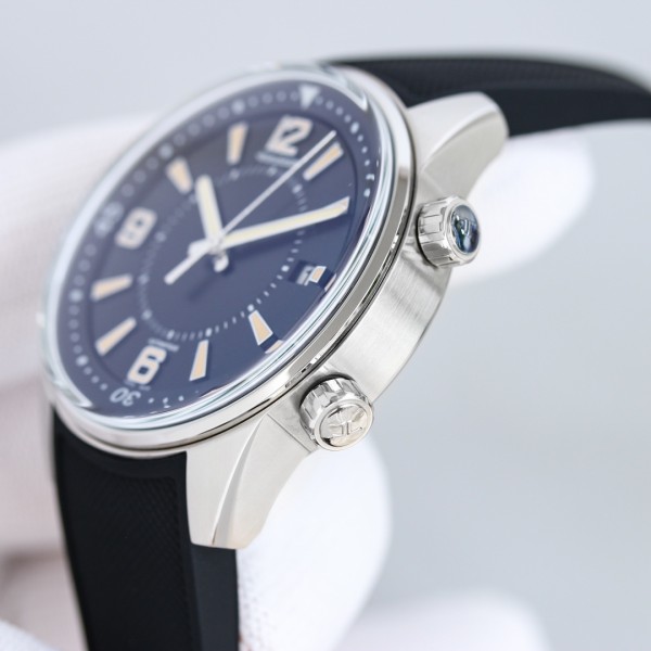 Watches Jaeger-LeCoultre 322293 size:42*13.1 mm