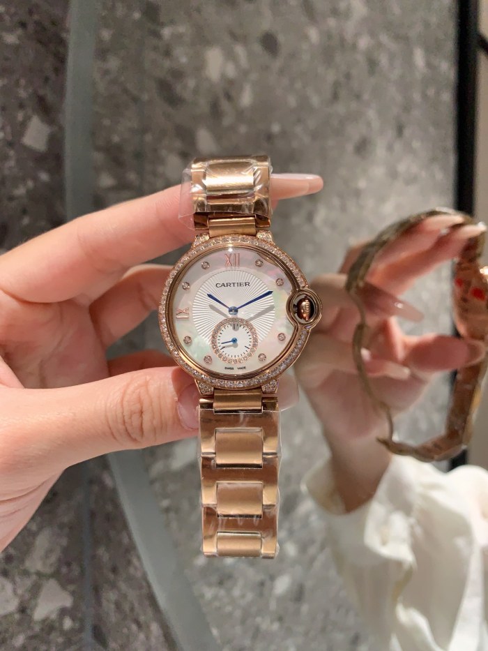 Watches Cartier 322109 size:33 mm