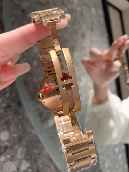 Watches Cartier 322109 size:33 mm