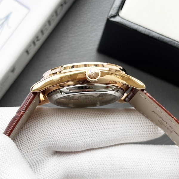 Watches Jaeger-LeCoultre 322255 size:40*12 mm