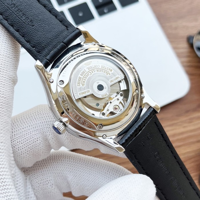 Watches Jaeger-LeCoultre 322211 size:40*12 mm