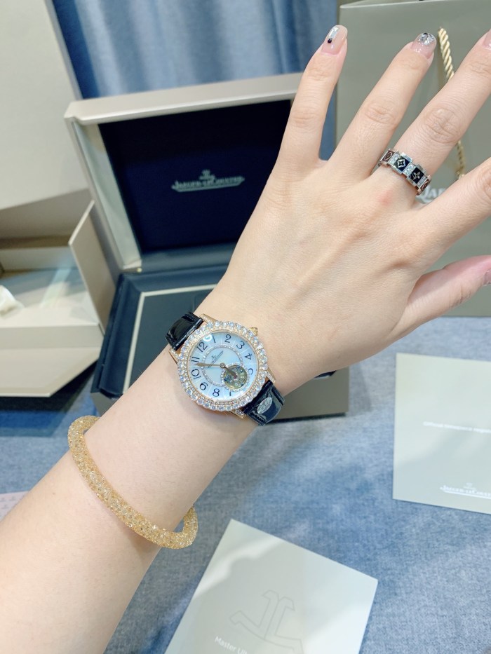 Watches Jaeger-LeCoultre 322247 size:34*11 mm