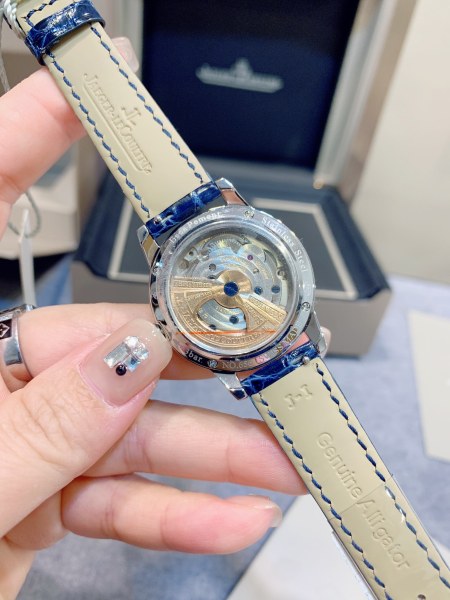 Watches Jaeger-LeCoultre 322245 size:34*11 mm