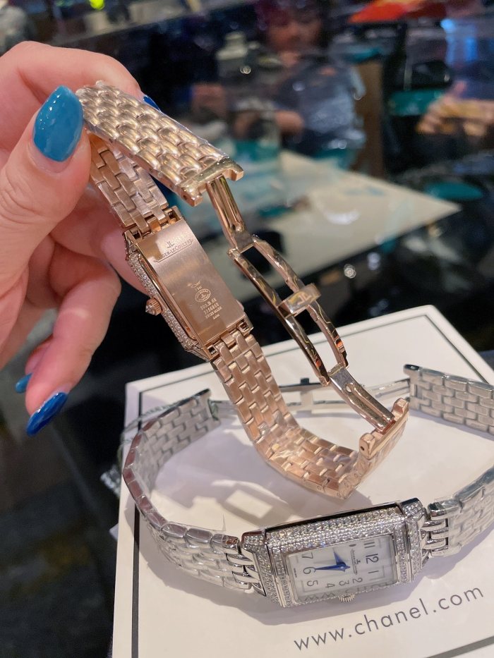 Watches Jaeger-LeCoultre 3356868 size:40.1*20 mm