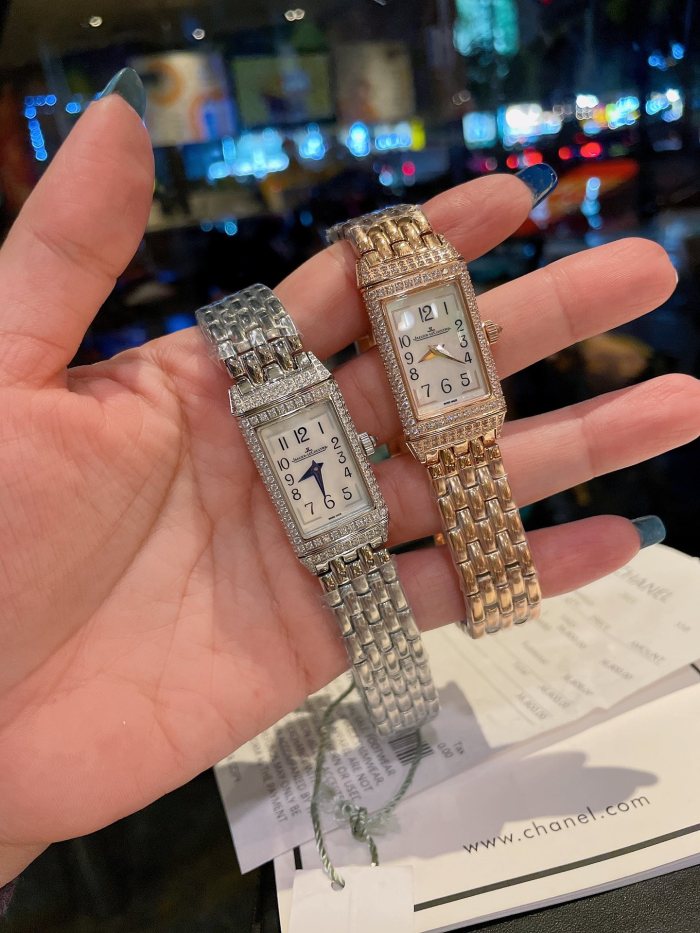 Watches Jaeger-LeCoultre 3356868 size:40.1*20 mm