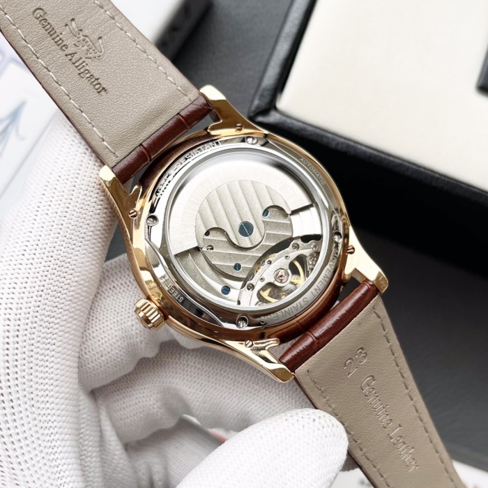 Watches Jaeger-LeCoultre 322255 size:40*12 mm