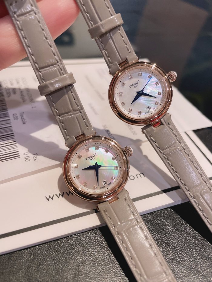 Watches Tissot 322438 size:26 mm