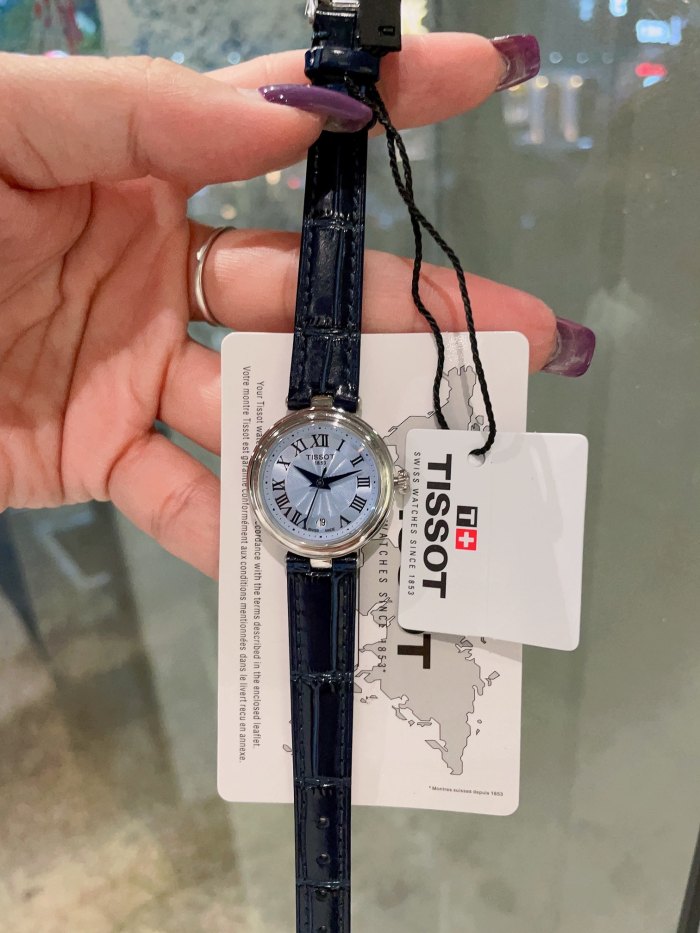 Watches Tissot 322452 size:26 mm