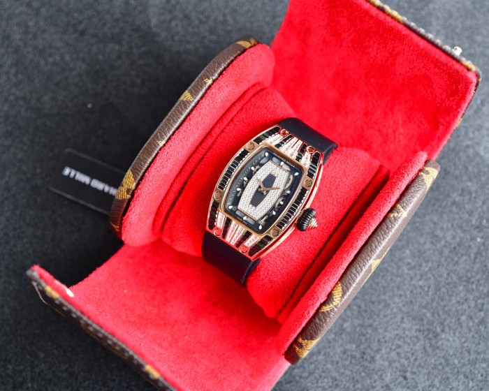  Watches Richard Mille 322590 size:45*31 mm