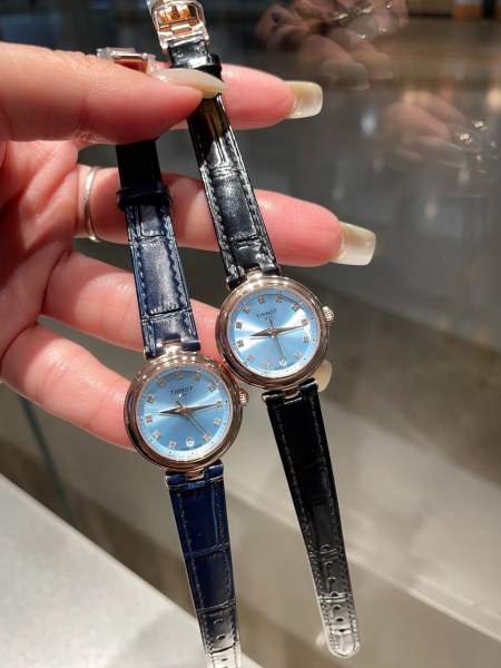 Watches Tissot 322460 size:26 mm