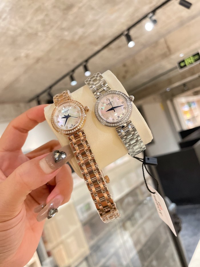 Watches Tissot 322442 size:26 mm