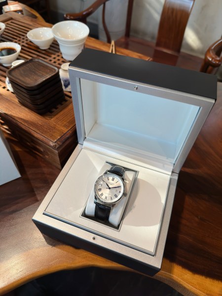 Watches Longines 322304 size:40*12 mm