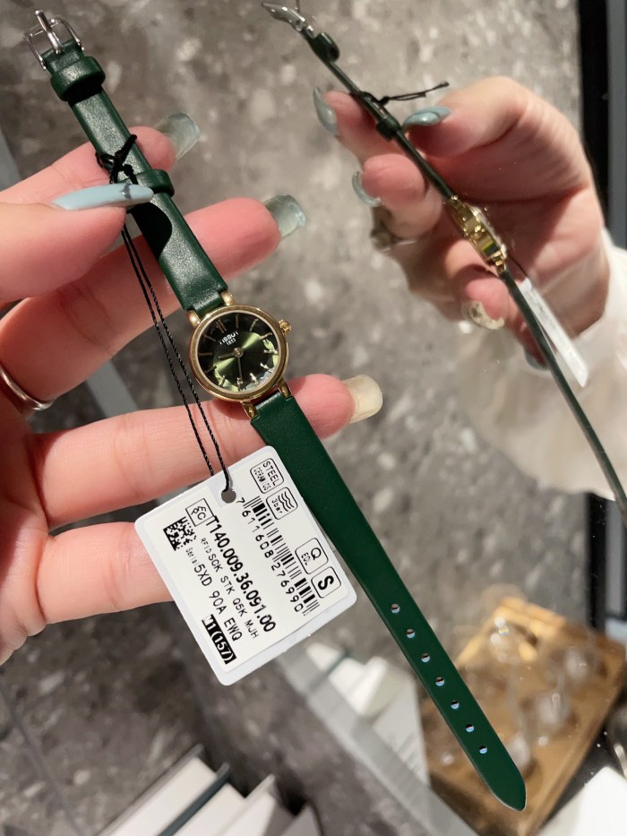 Watches Tissot 322470 size:19.5 mm