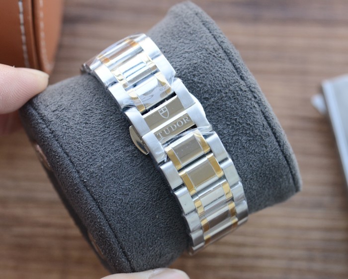 Watches TUDOR 322605 size:40 mm