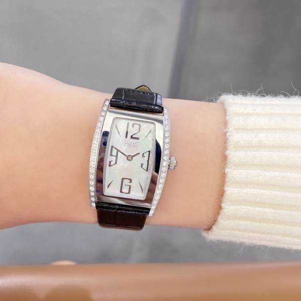 Watches PIAGET 322724 size:27*38 mm