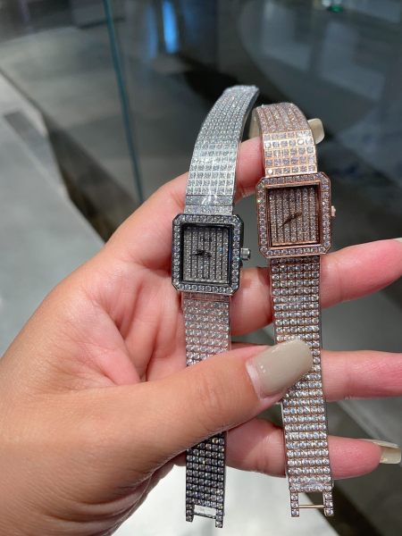 Watches PIAGET 322751 size:20*7/23*7 mm