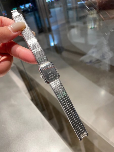 Watches PIAGET 322751 size:20*7/23*7 mm