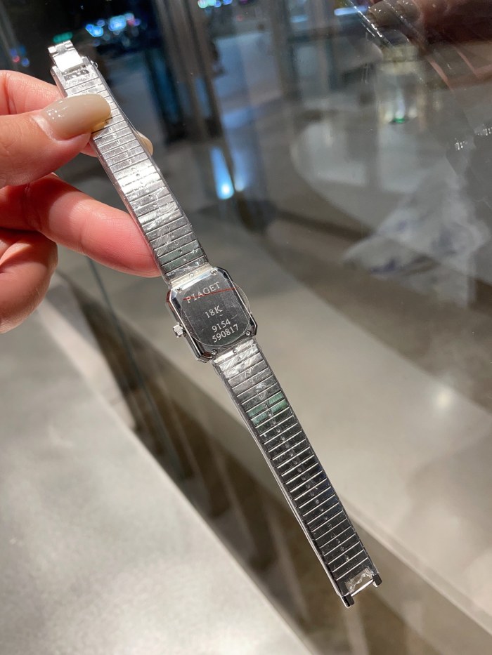 Watches PIAGET 322751 size:20*7/23*7 mm