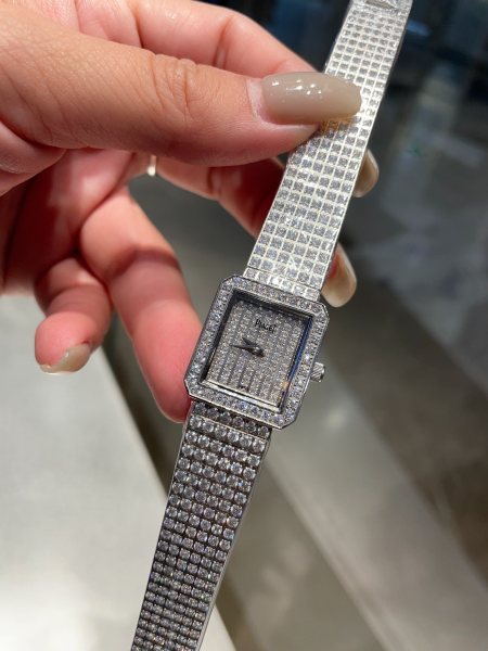 Watches PIAGET 322751 size:20*7/23*7 mm