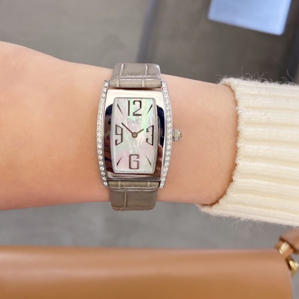 Watches PIAGET 322724 size:27*38 mm