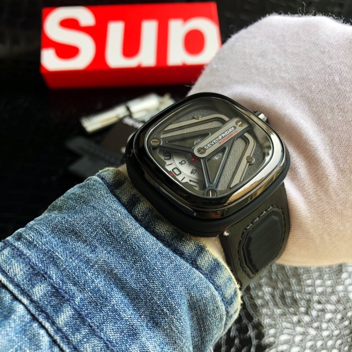  Watches Seven Friday 322792 size:47*13 mm