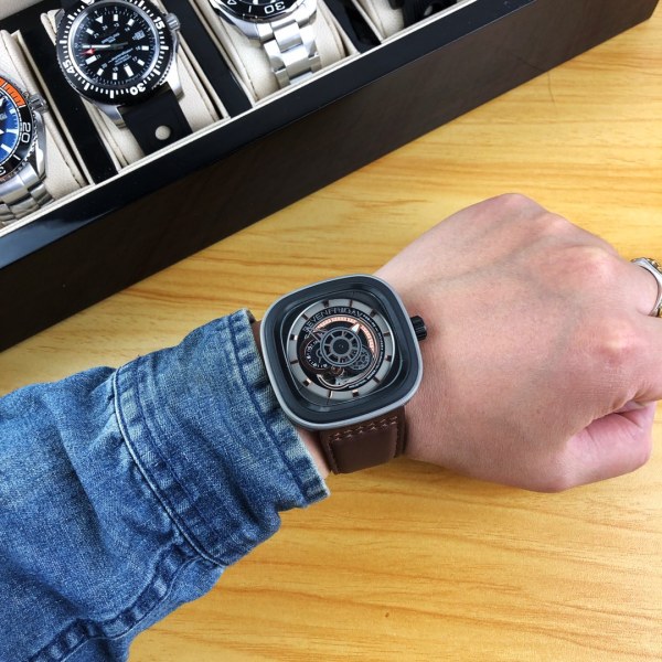  Watches Seven Friday 322819 size:47*13 mm