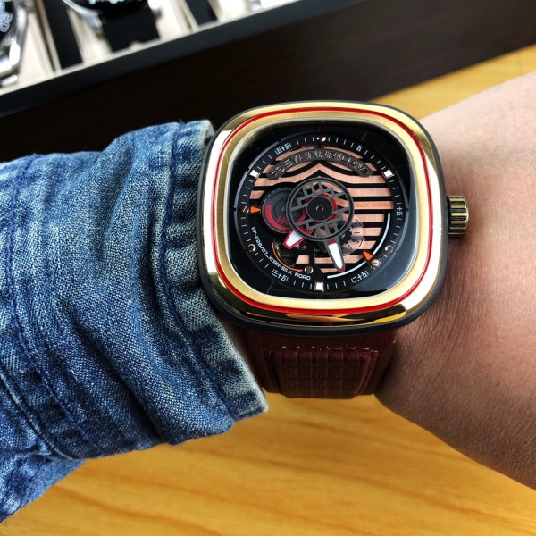  Watches Seven Friday 322827 size:47*13 mm